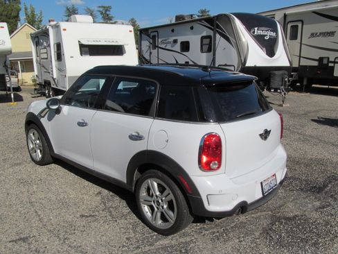 Used 2011 MINI Cooper Countryman S image 4