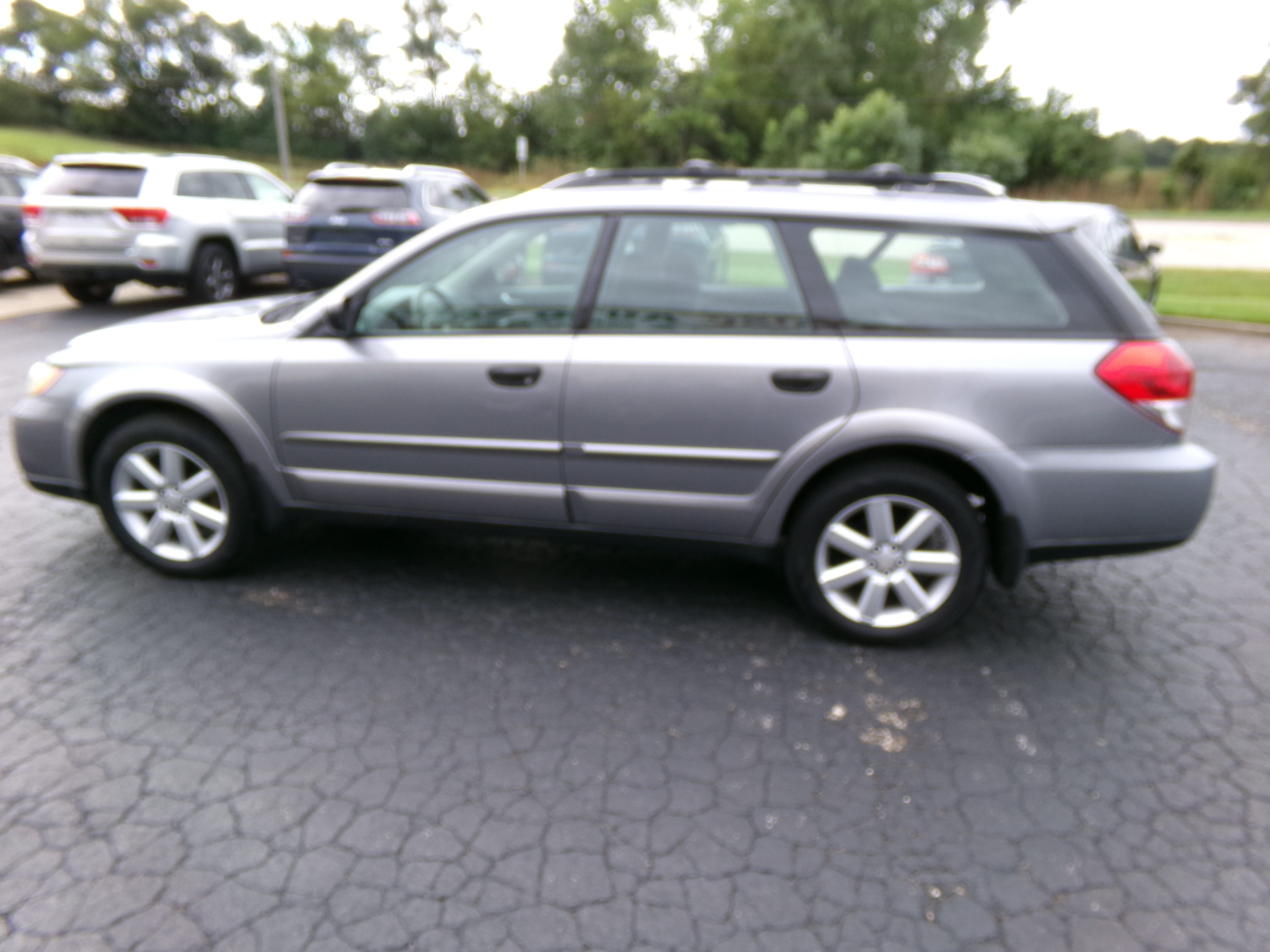 Used 2008 Subaru Outback 2.5i Wagon AWD/4WD image 2