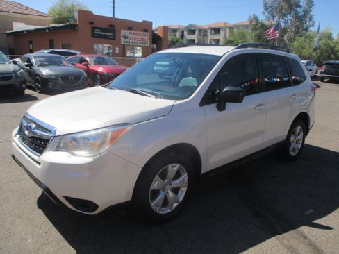 Used 2015 Subaru Forester 2.5i Premium Sport Utility 4D AWD/4WD image 17
