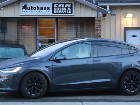 Used 2023 Tesla Model X Long Range Plus image 4