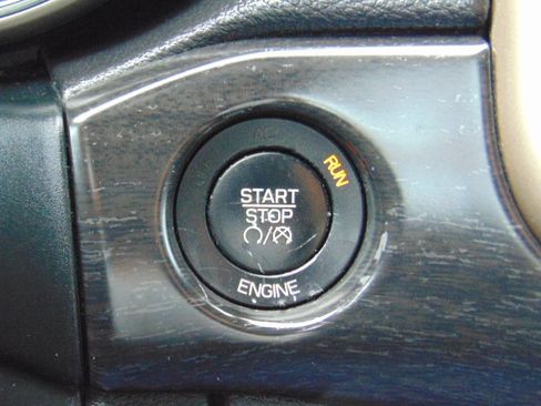 Used 2014 Jeep Grand Cherokee Laredo image 17