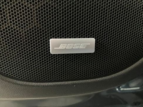 Used 2020 GMC Acadia SLT image 21