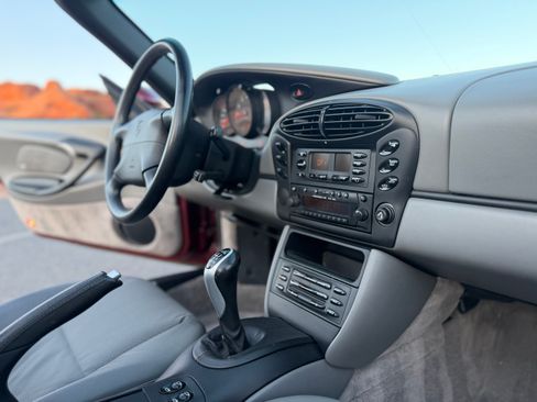 Used 2000 Porsche Boxster RWD image 20
