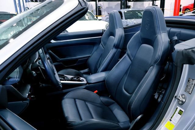 Used 2020 Porsche 911 Carrera 4S Cabriolet image 29