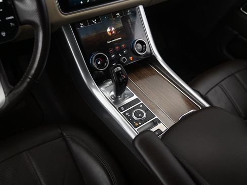 Used 2020 Land Rover Range Rover Sport HSE image 22