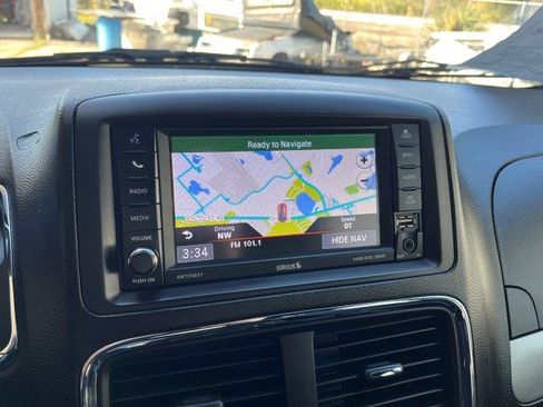 Used 2020 Dodge Grand Caravan GT image 21