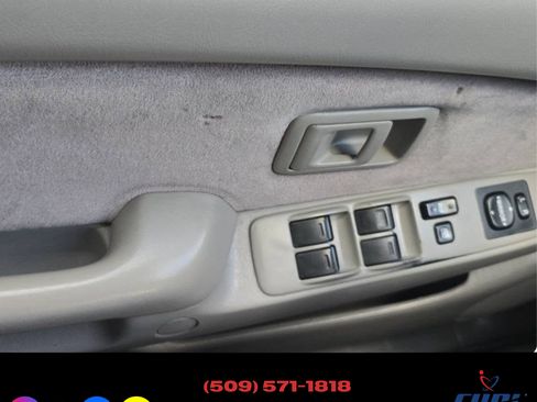 Used 2004 Toyota Tacoma PreRunner image 14