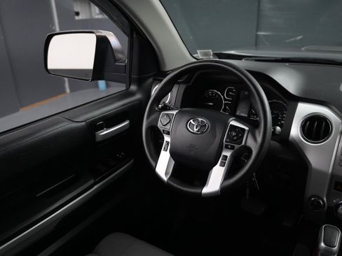 Used 2018 Toyota Tundra SR5 image 24