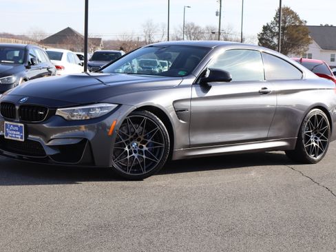 Used 2018 BMW M4 Competition image 2