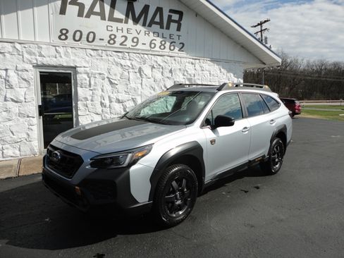 Used 2024 Subaru Outback Wilderness image 9