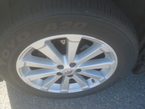 Used 2011 Toyota Venza image 5