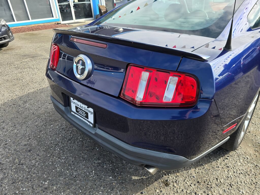 Used 2010 Ford Mustang Premium RWD image 14