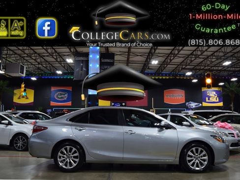 Used 2016 Toyota Camry SE image 5