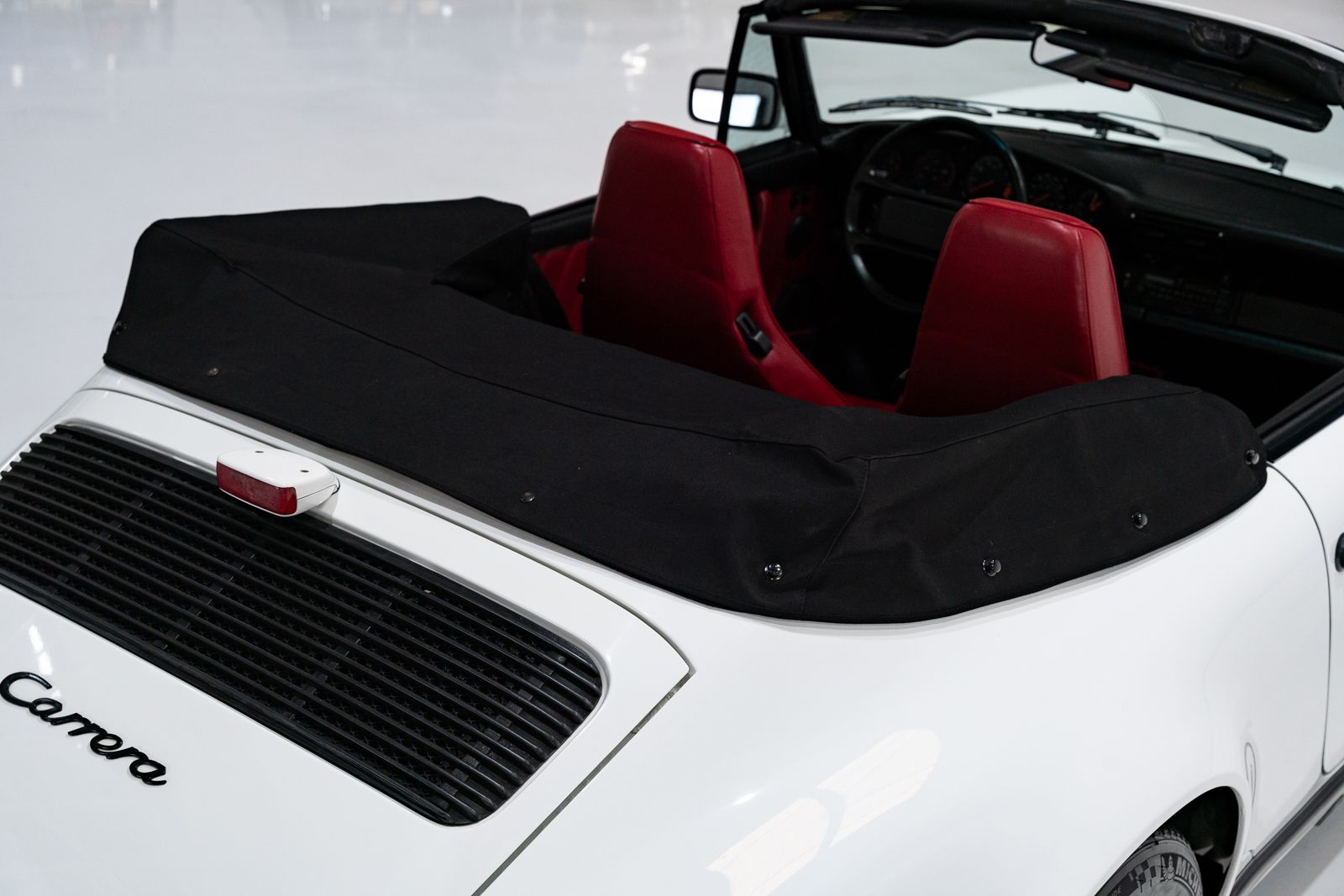 Used 1989 Porsche 911 Carrera Cabriolet RWD image 55