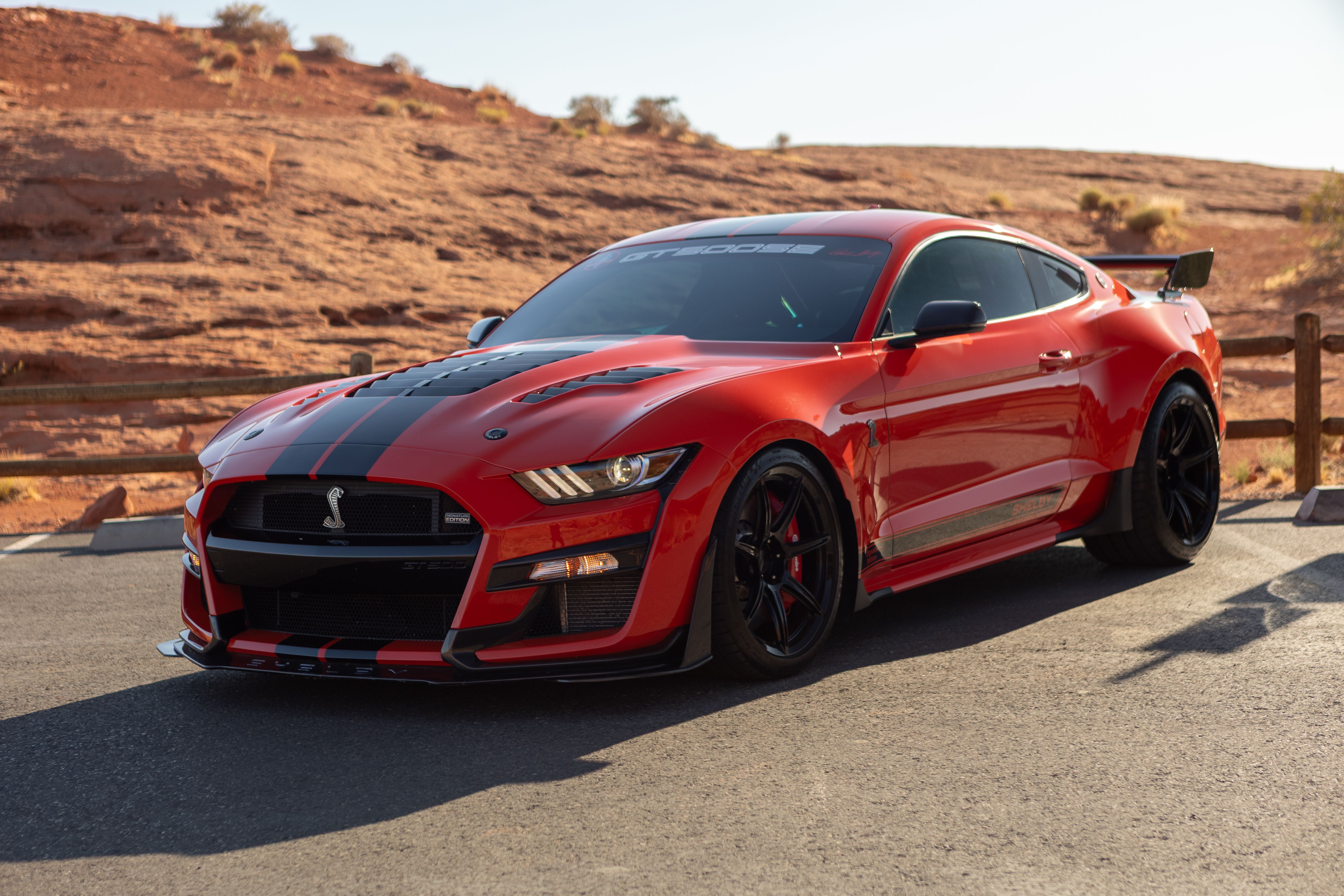 Used 2022 Ford Mustang Shelby GT500 Coupe RWD image 2
