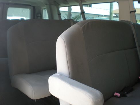 Used 2011 Ford E-350 and Econoline 350 Extended Wagon Super Duty RWD image 6