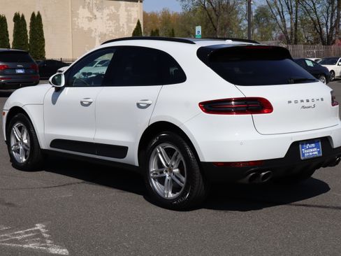 Used 2015 Porsche Macan S image 6