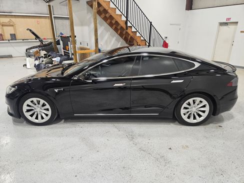 Used 2017 Tesla Model S 100D AWD/4WD image 24