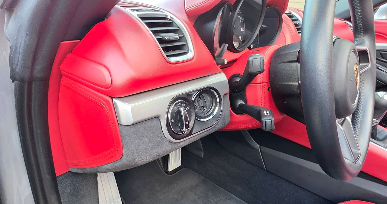 Used 2016 Porsche Boxster Spyder RWD image 62
