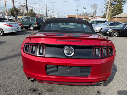 Used 2013 Ford Mustang GT Premium image 26