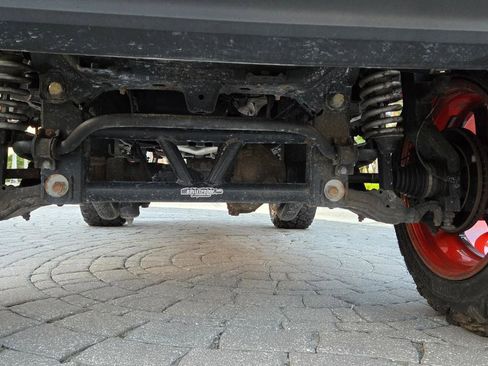 Used 2017 Toyota Tacoma TRD Sport image 33