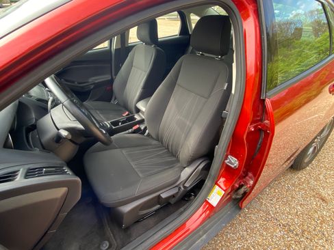 Used 2018 Ford Focus SE image 14