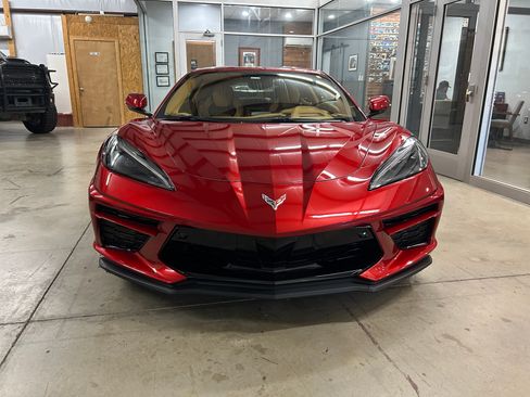 Used 2021 Chevrolet Corvette Stingray Premium Cpe w/ 3LT RWD image 2