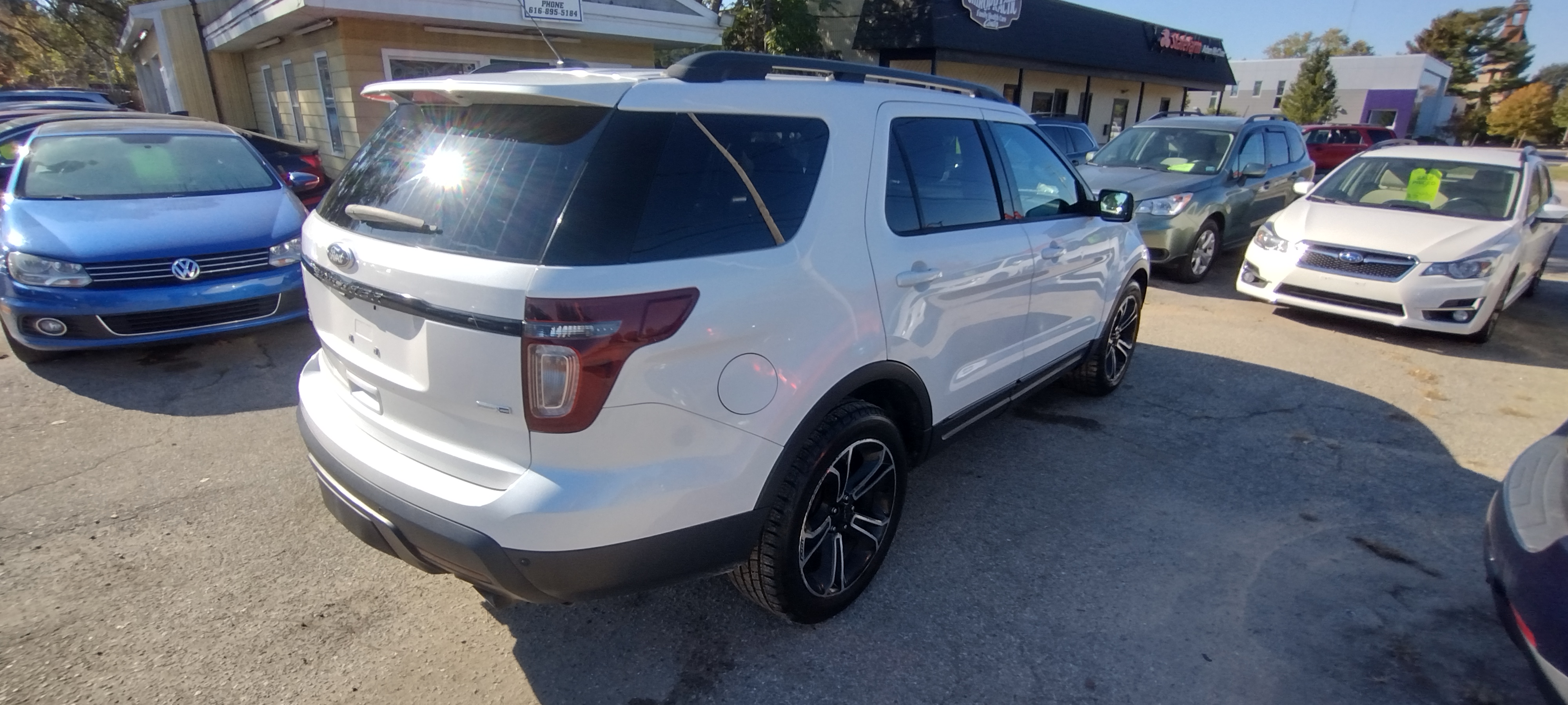 Used 2015 Ford Explorer 4WD Sport image 4