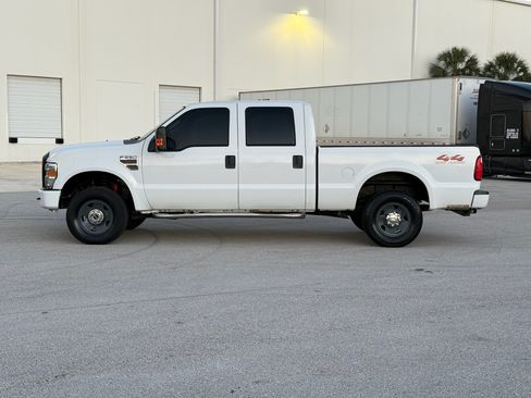 Used 2009 Ford F250 XL image 2