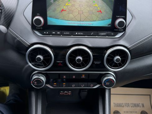 Used 2022 Nissan Sentra SV image 11