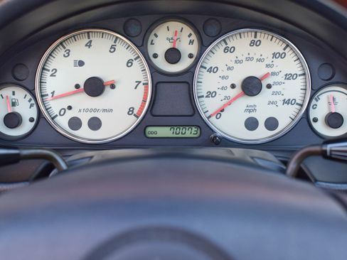 Used 2000 MAZDA MX-5 Miata Special Edition image 27