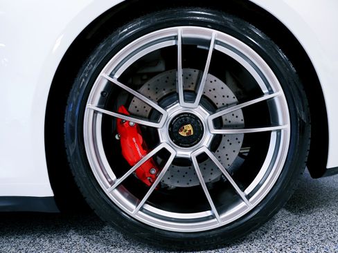 Used 2024 Porsche 911 Targa 4 GTS image 36