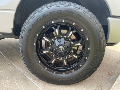 Used 2014 Ford F150 STX image 8