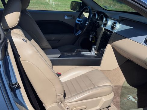 Used 2006 Ford Mustang GT Premium image 16