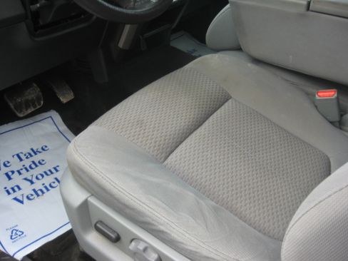 Used 2011 Ford F150 XLT image 9