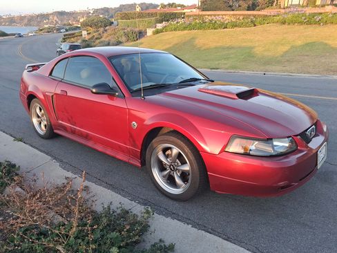 Used 2004 Ford Mustang GT Coupe RWD image 2