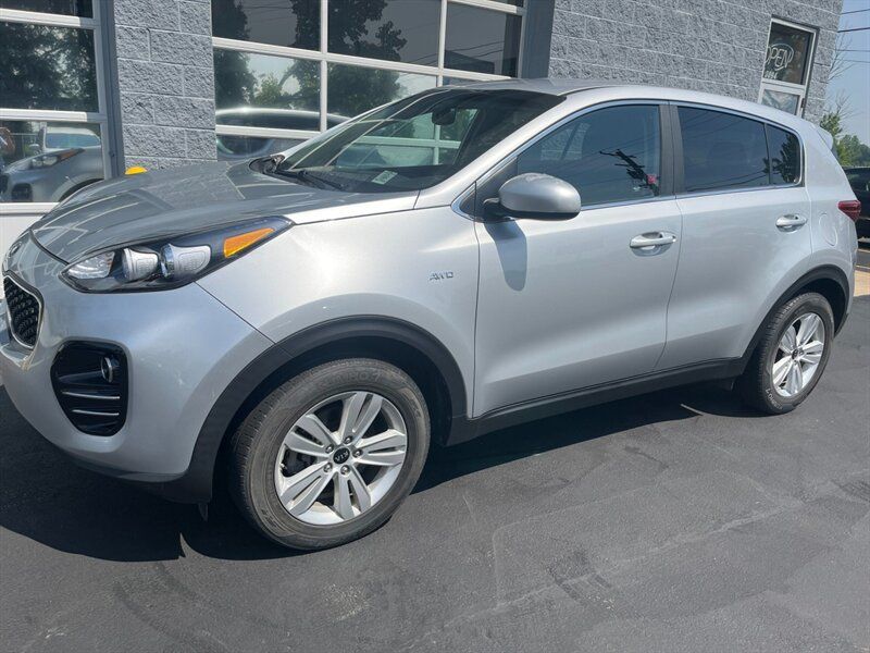 Used 2017 Kia Sportage LX AWD/4WD image 1