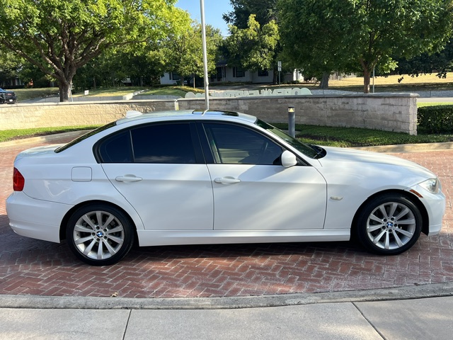 Used 2011 BMW 328i Sedan RWD image 10