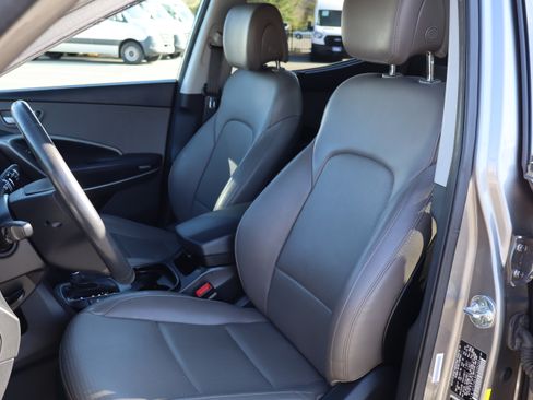 Used 2015 Hyundai Santa Fe Sport image 13