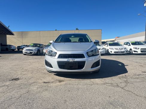Used 2015 Chevrolet Sonic LT image 9