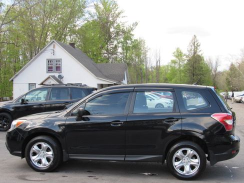 Used 2014 Subaru Forester 2.5i AWD/4WD image 4