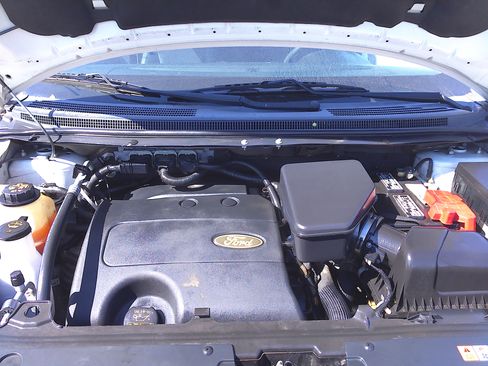 Used 2013 Ford Edge SEL image 41