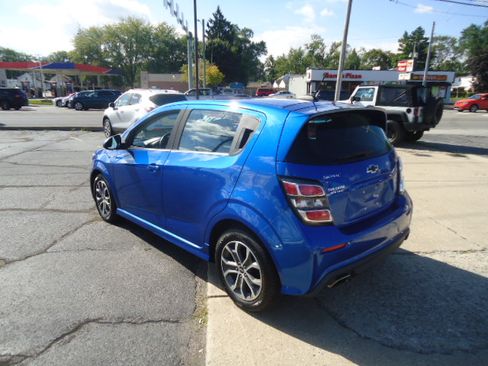 Used 2020 Chevrolet Sonic LT Hatchback FWD image 8
