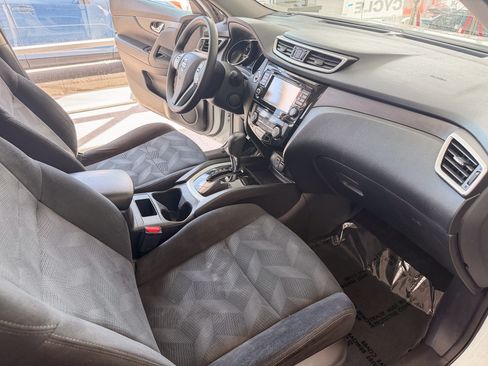 Used 2014 Nissan Rogue FWD image 16