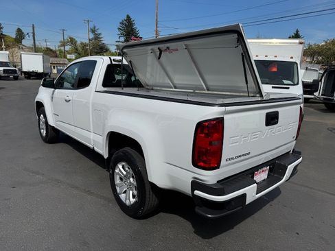Used 2022 Chevrolet Colorado LT image 2