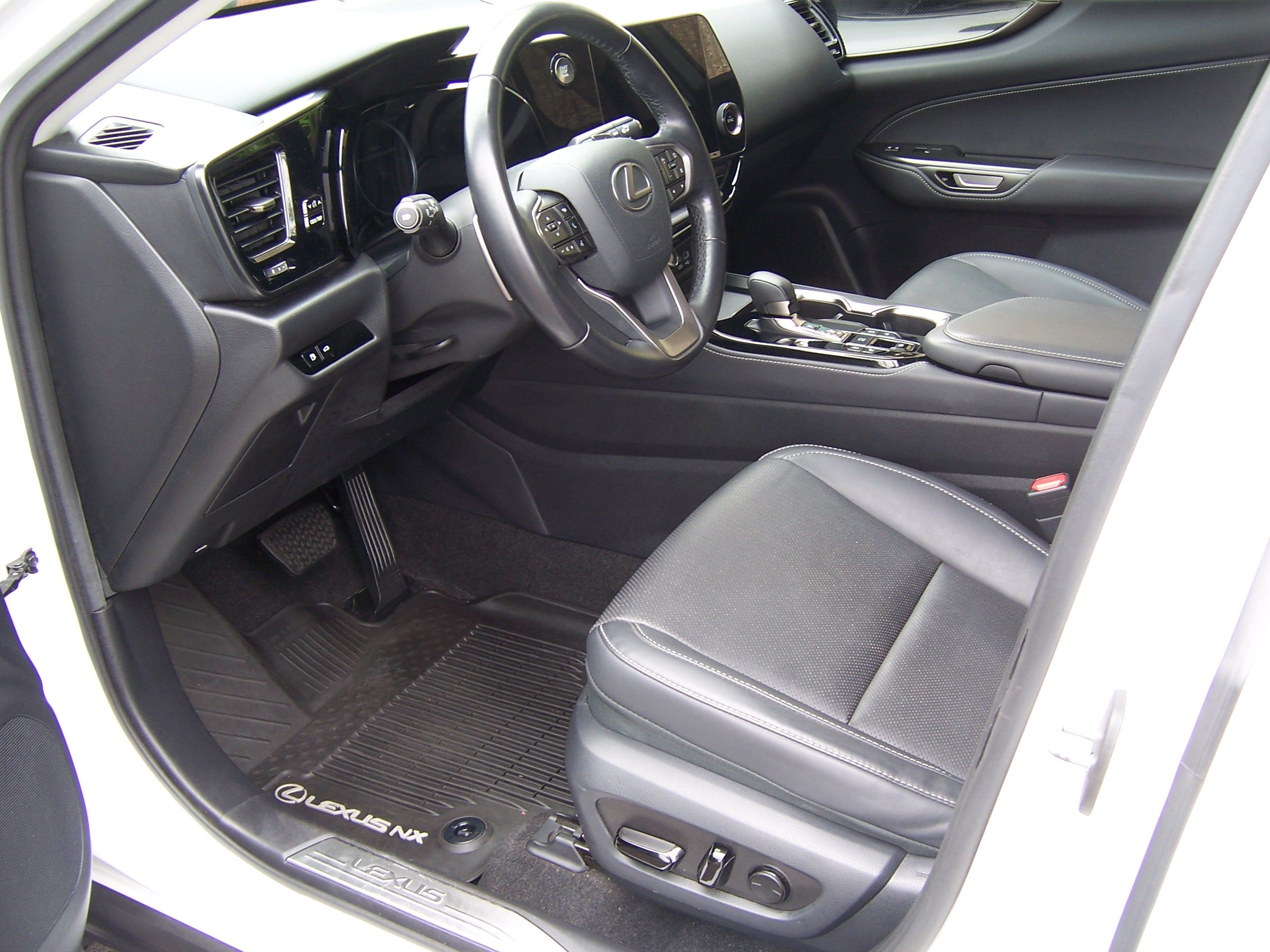 Used 2022 Lexus NX 350 AWD image 10