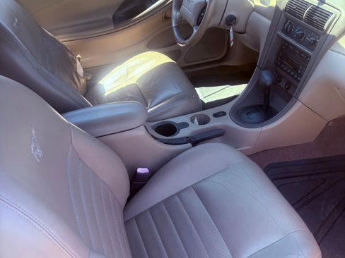 Used 2002 Ford Mustang GT Deluxe image 10