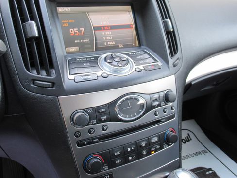 Used 2011 INFINITI G25 image 13