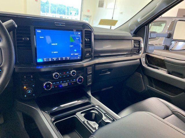 Certified 2026 Ford F250 Lariat AWD/4WD image 11