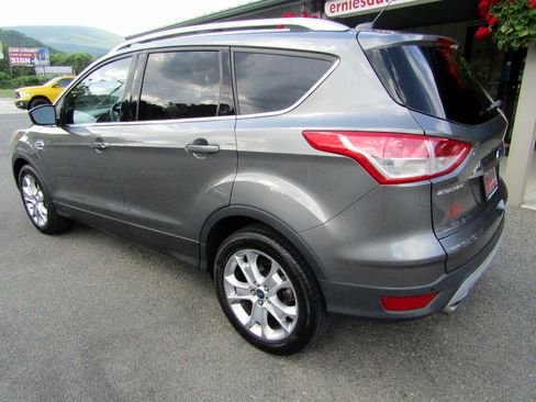 Used 2014 Ford Escape 4WD Titanium image 2